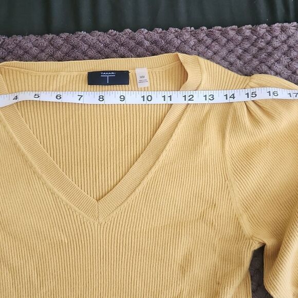 Tahari Sweater Top - Picture 8 of 9
